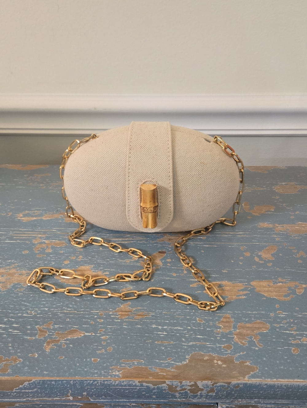 Antik Kraft Oval Canvas Crossbody Bag with Gold Chain